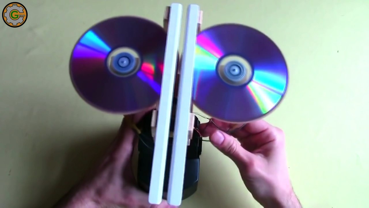 How to make a Paper Airplane Launcher