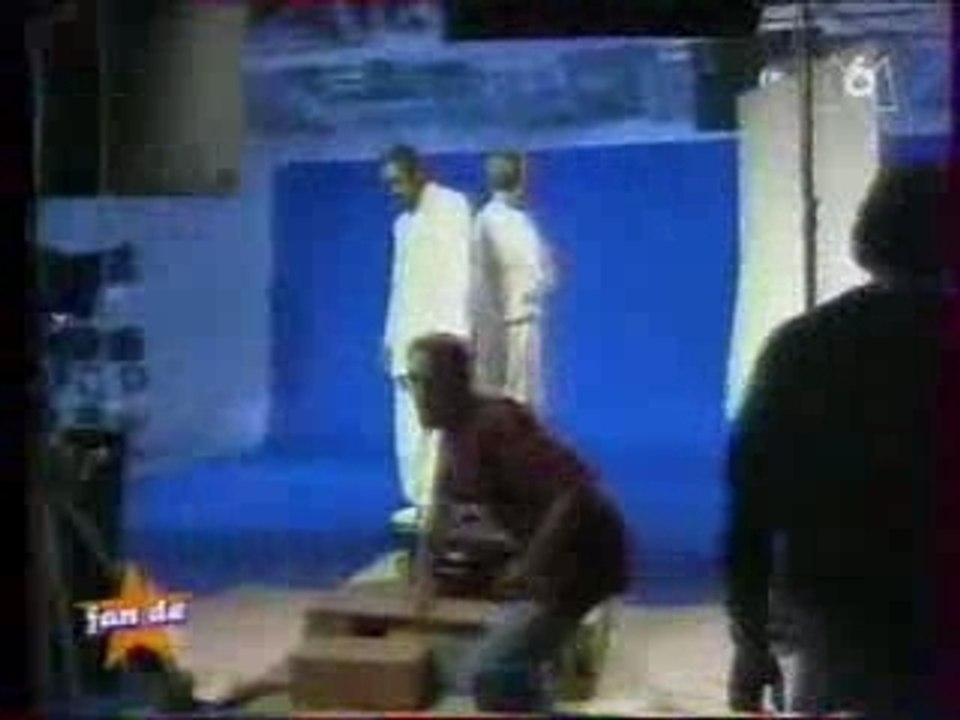 Ophélie Winter - Keep it on the red light