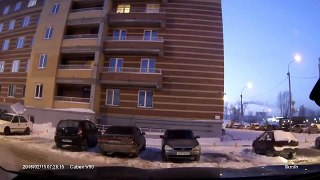 Reckless driver crashes into 4 parked cars