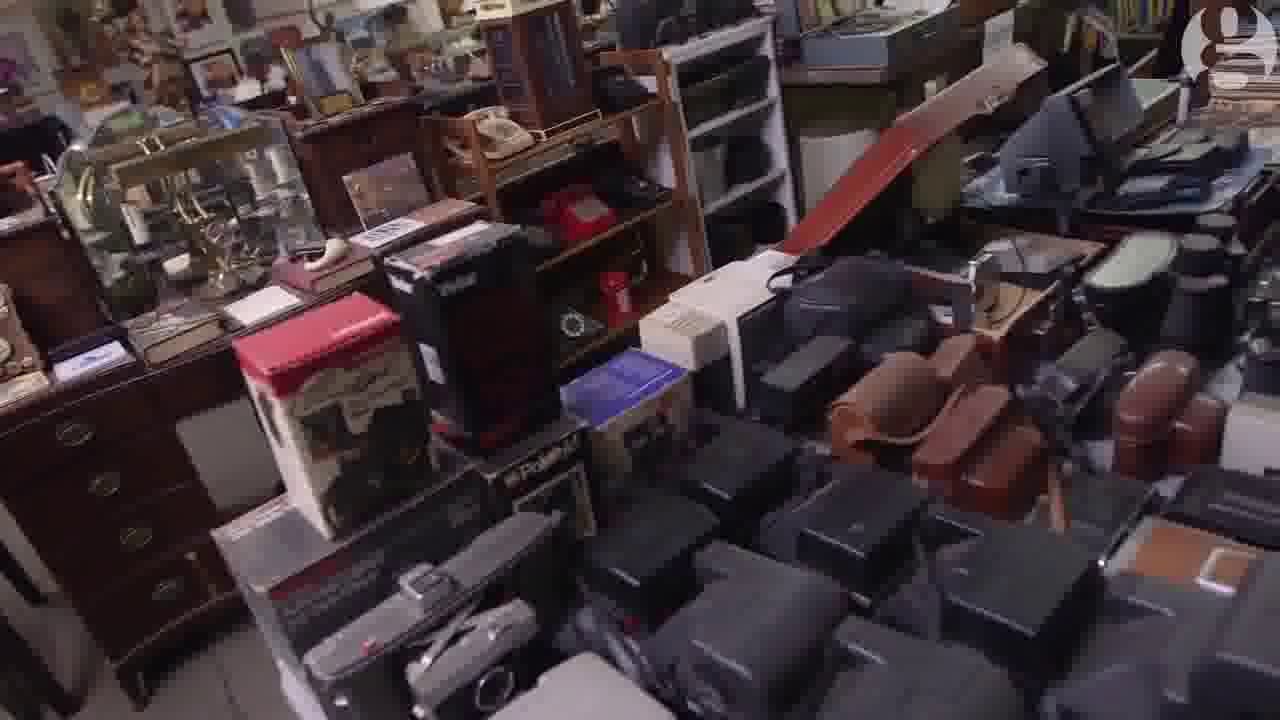 Un éboueur new yorkais constitue un trésor à partir d'objets trouvés dans les poubelles