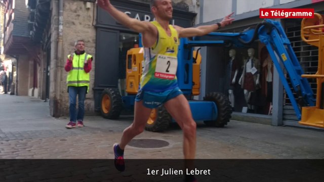 Semi-marathon Locronan-Quimper. L'arrivée des quatre premiers