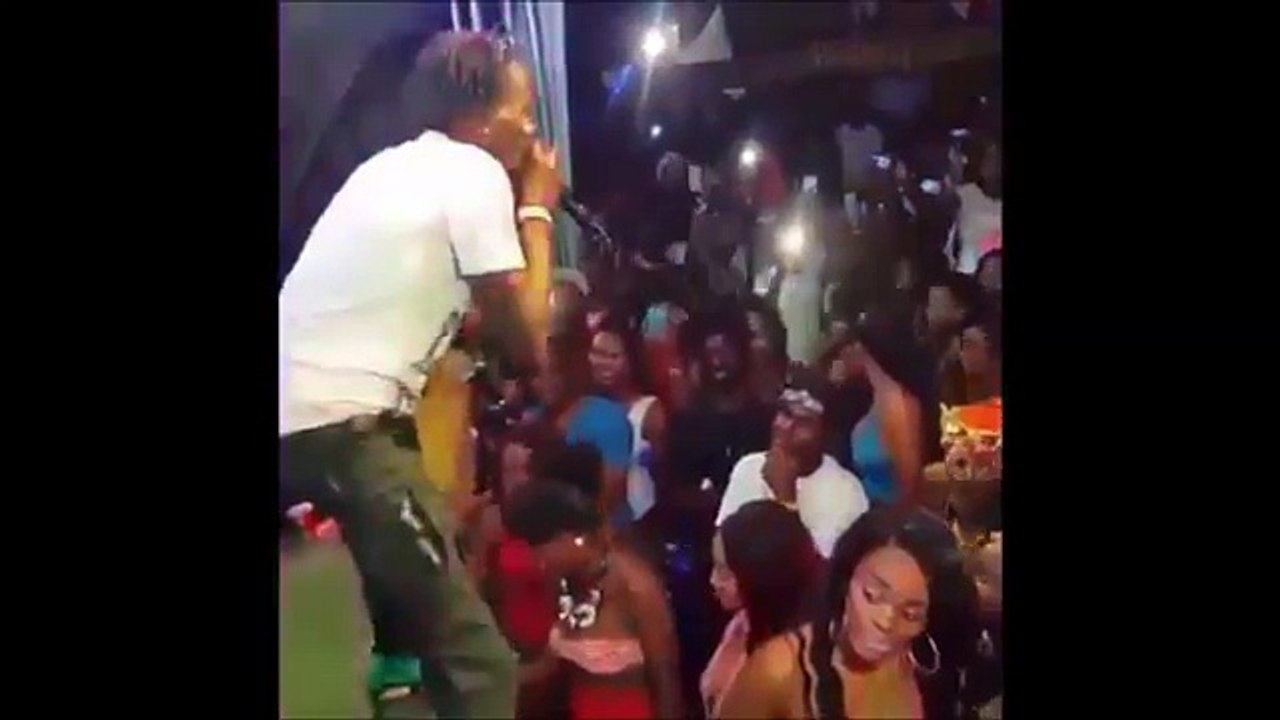 Gully Bop Diss Chin LONG BREAST At Brit Jam CLASH 2016