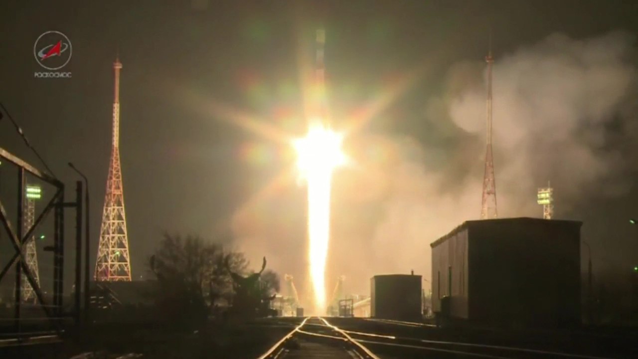 Launch of Resurs-P #3 on Russian Soyuz 2-1B