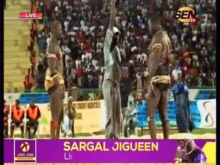 Lutte: Boy Niang  bat GarGa Mbossé