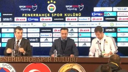 Fenerbahçe Teknik Direktörü Pereira Futbol Önemsiz. İnsanlar Yakınlarını, Ailelerini Kaybediyor
