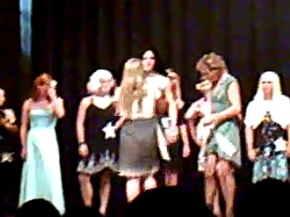 womanless beauty pageant2