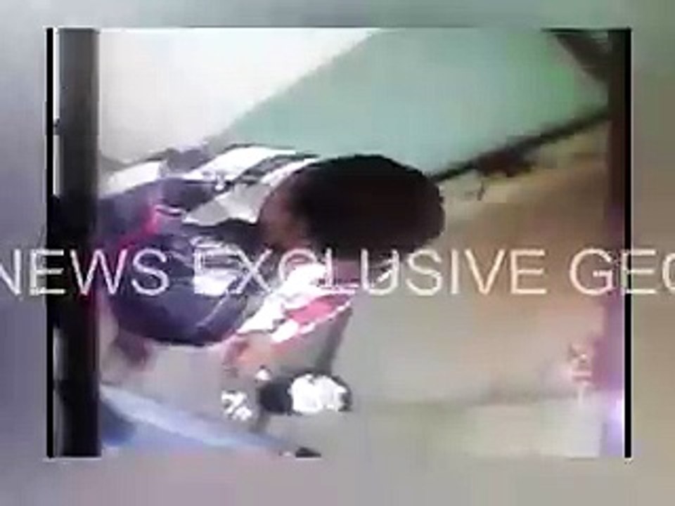ATM Machine Pe Dako Ko Pakar Lia -