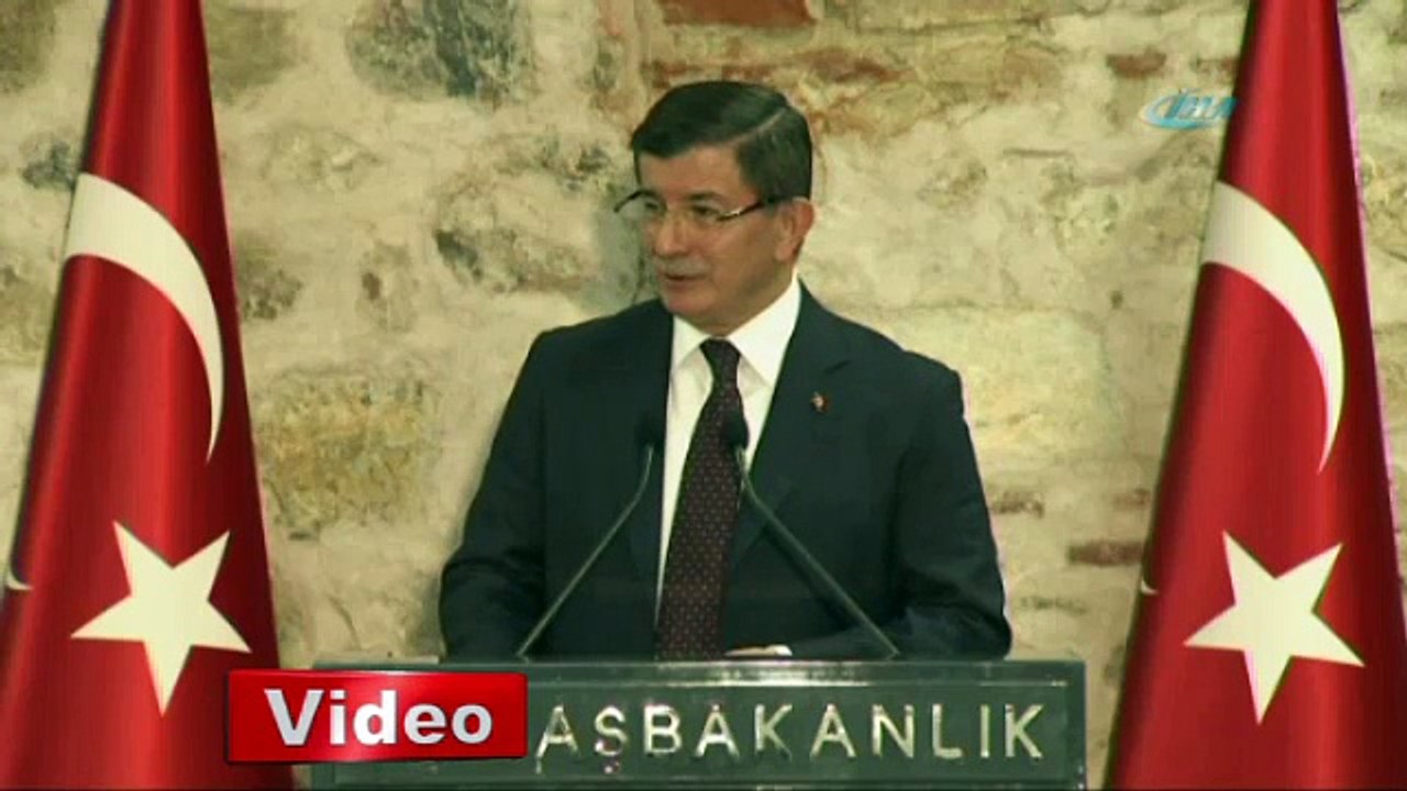 O akademisyenlere yeni sorular yöneltti