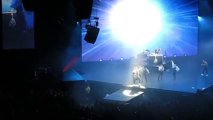 Macklemore & Ryan Lewis in Köln, 12 March 2016, Fragment And We Danced (1024p FULL HD)