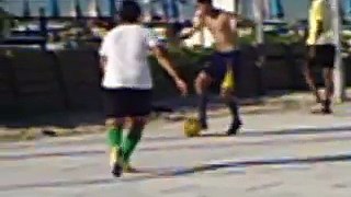 partita di pallone a porto potenza picena