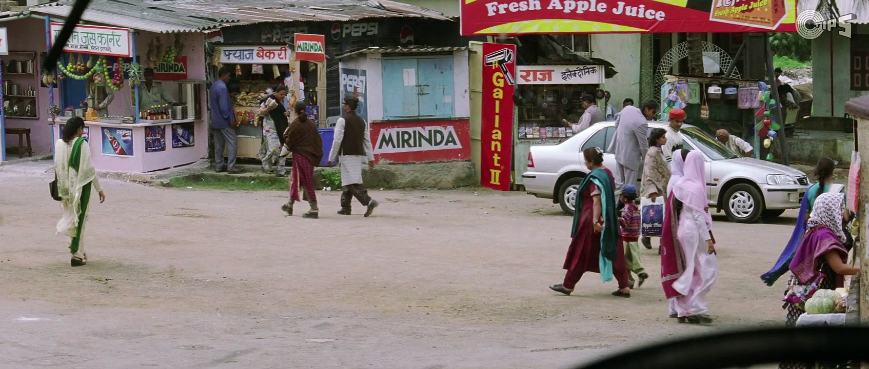 Arjun Rampal About To Get Killed - Dil Hai Tumhara Scene | Mahima Chaudhry