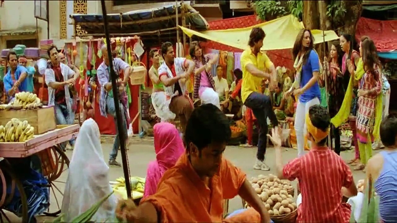 Mari-Mari-Mari-Gayi-Meri-Mat-Mari-Full-Song-HD720P [BollyCine.Net]