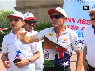 Australian marathon runner on  Spirit of India Run  arrives in Delhi