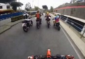 Colombie: une impressionnante course de motos dans les rues de Cali