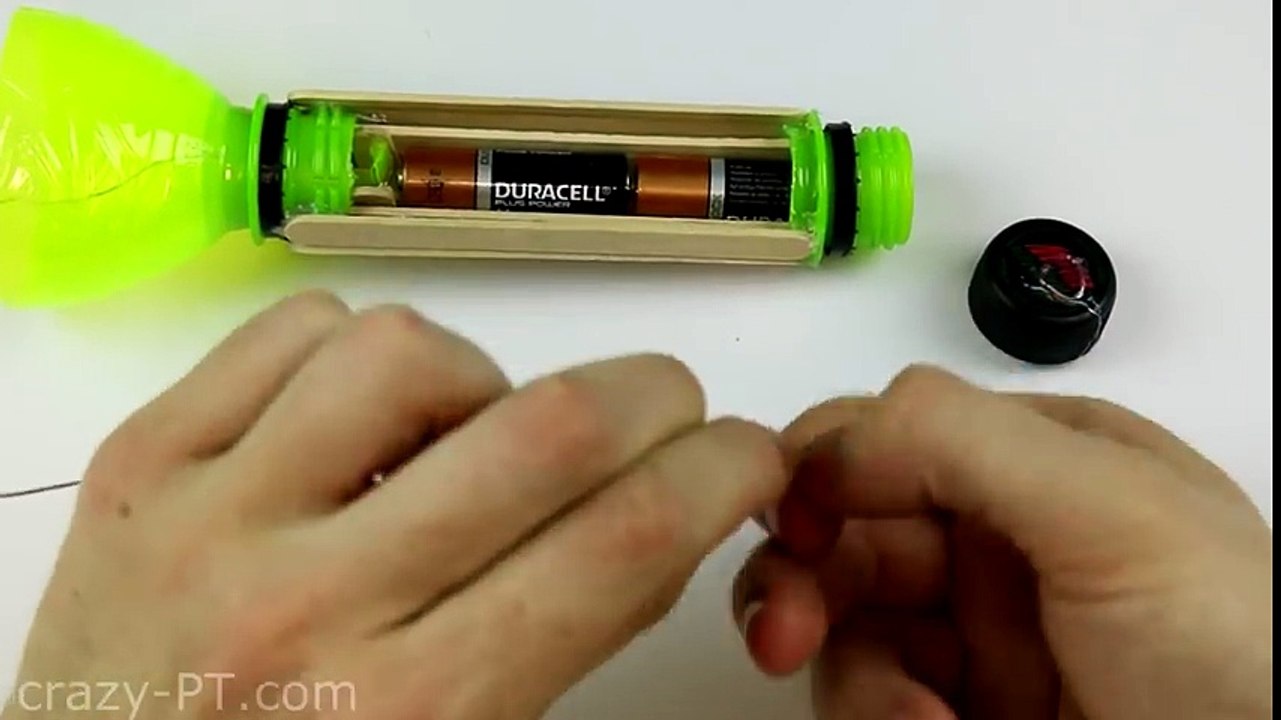 Make a Flashlight using Plastic Bottles