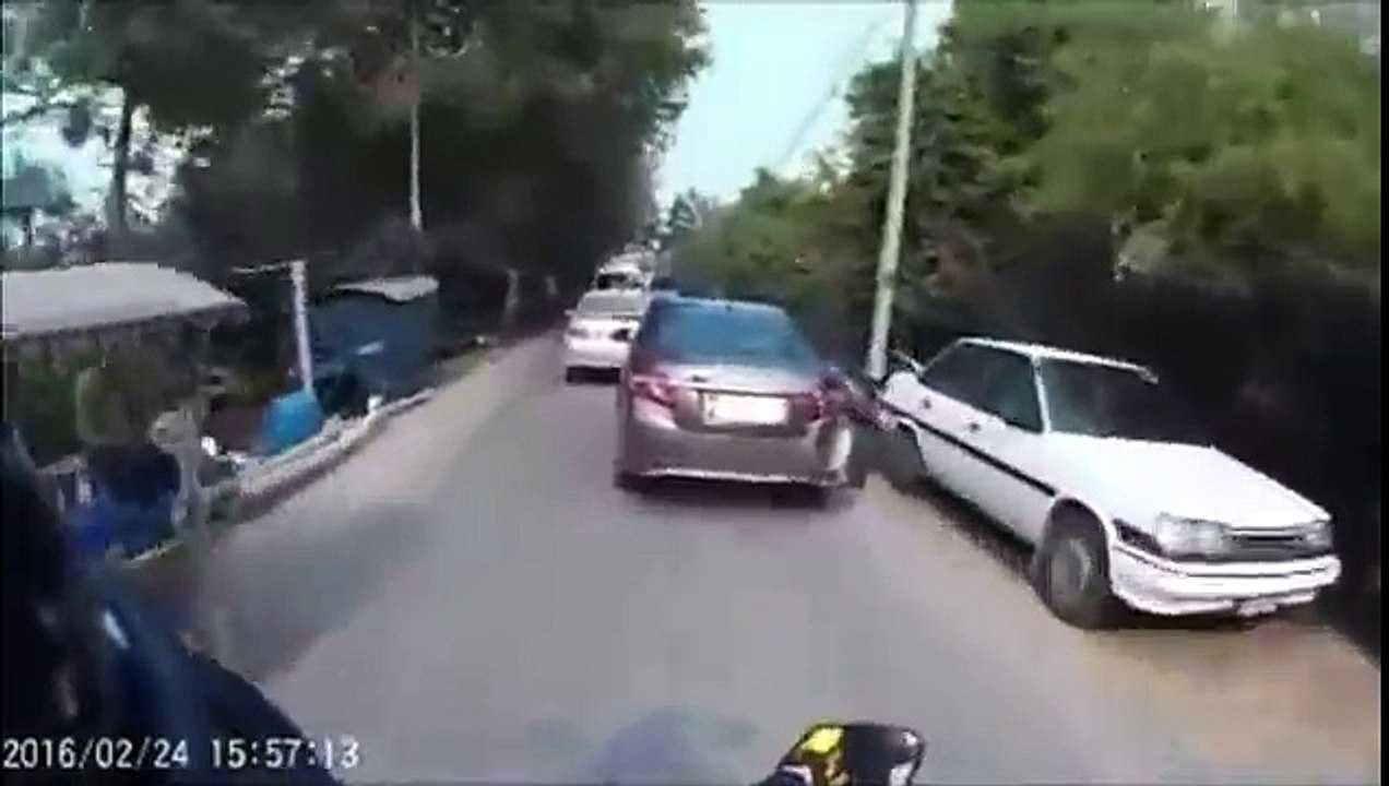 A police chase worthy of GTA in Thailand