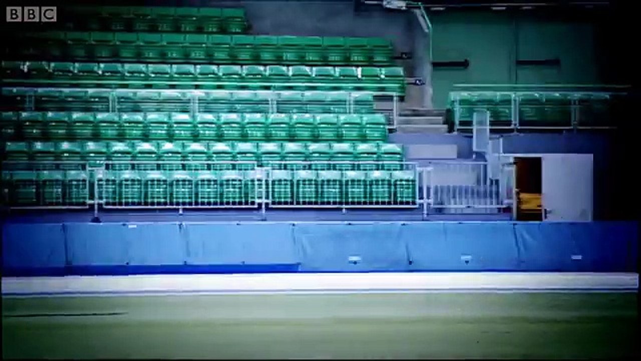 Speed Skater Vs Jaguar XK on Ice! Top Gear Winter Olympics BBC