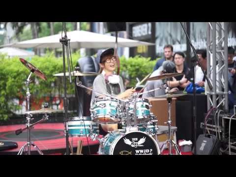 S. White - Roly Poly (T-ARA) [Drum Cover] @Kingston HyperX Public Demo at Computex 2015
