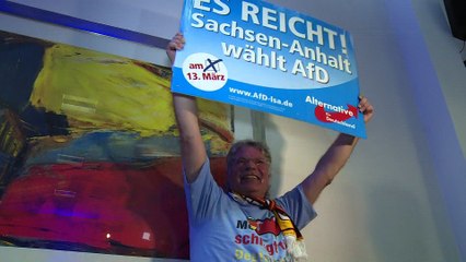 Allemagne: percée de la droite populiste, Merkel sous pression