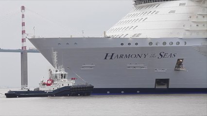 New Titanic? France Launches World's Largest Passenger Ship