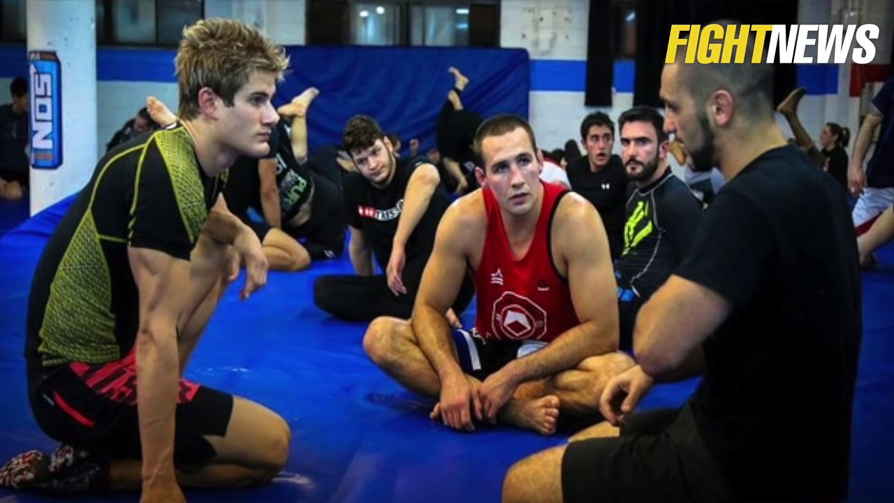 Российский тяжеловес подписан в Bellator, Туменов и Магомедов вошли в ТОП UFC
