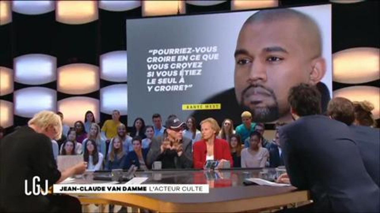 Jean-Claude Van Damme provoque un fou rire dans "Le Grand Journal"