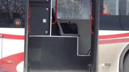 İzmir Belediye Otobüsünde Unutulan Çanta, Panik Yarattı