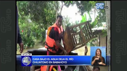 Casas bajo el agua deja el río Chilintomo en Babahoyo