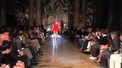 اصعب المواقف التي يمكن أن تتعرض لها عارضات الأزياء