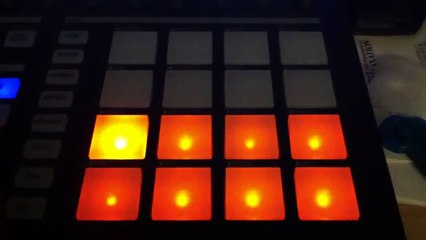 Native Instruments Maschine Sampled Beat 3