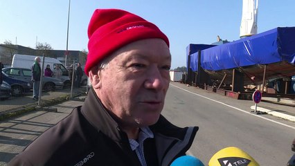 La Calypso quitte Concarneau pour être restaurée