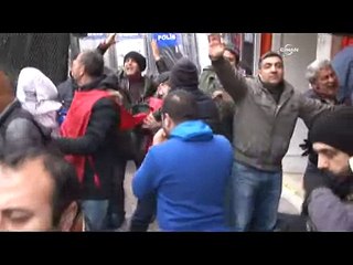 Elvan'ın cenazesine katılan grup Taksim'e doğru ilerliyor