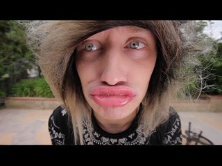 KYLIE JENNER LIPS CHALLENGE