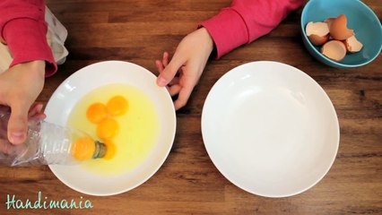 Very cool way to separate egg yolk!