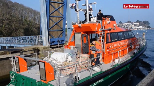 Douarnenez. Le canot de la SNSM regagne l'île de Sein