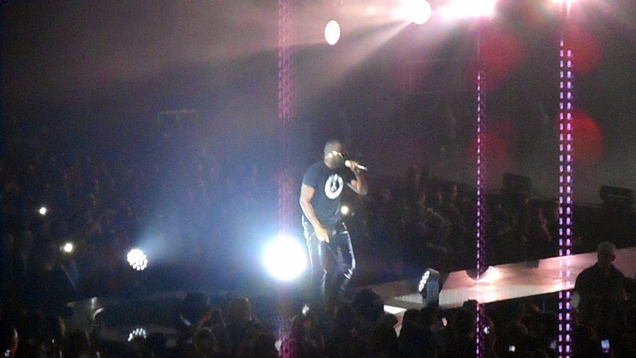 MAITRE GIMS **AXONE Montbéliard 11 MARS 16** J'me tire