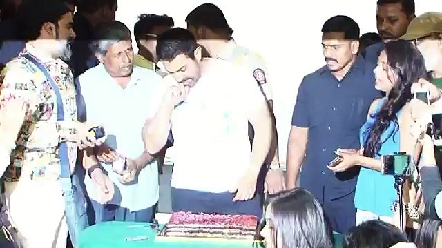 Aamir Khan's Lavish 51st Birthday Celebation With Media - Watch Video