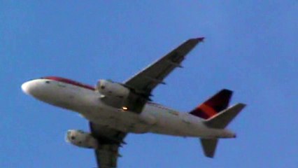 Aviões na Chuva