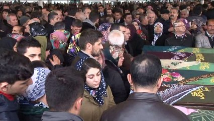 Turquie: obsèques des victimes de l'attentat suicide d'Ankara
