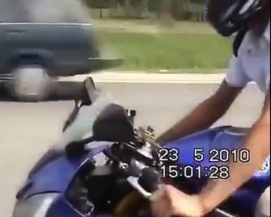 Впервые на Спортбайке, упал и разбил в Дребезги