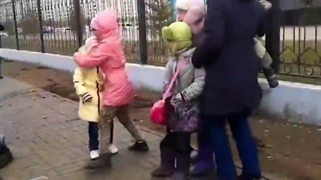 Новость Элбасы живет в дворце, а народ под звездным небом