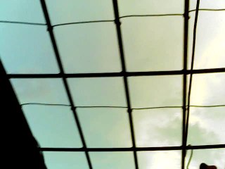 nube extraña amarilla (video de prueba en dailymotion 1)