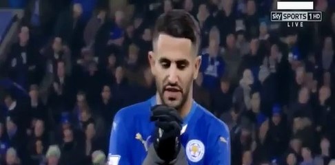 Riyad Mahrez praying before match agains West Ham