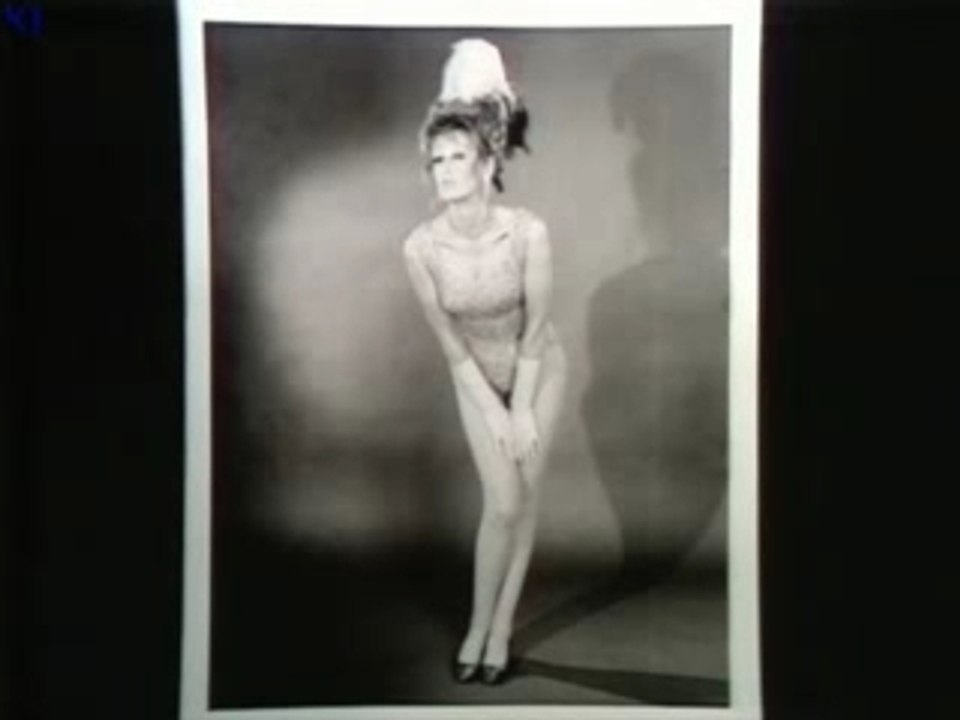 Monty Python's The Nude Man 1/2