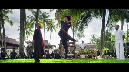 Baaghi Official Trailer with Tiger Shroff & Shraddha Kapoor