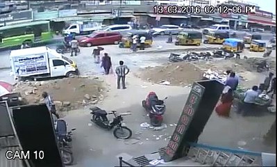 Breaking News  - CCTV footage of Dalit man being murdered in Tamil Nadu
