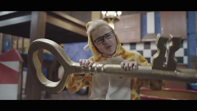 УСПЕШНАЯ ГРУППА МАЛЕНЬКИЙ МИР (Финал Премьера 10.03.2016)