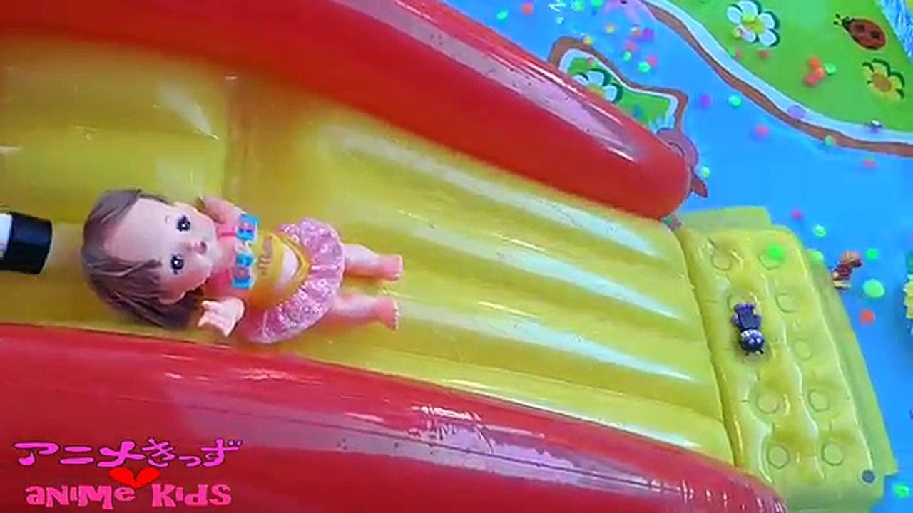 アンパンマン メルちゃん スーパーボール プール で かくれんぼ♫ おもちゃアニメ テレビ 映画 animekids アニメきっず animation anpanman toy