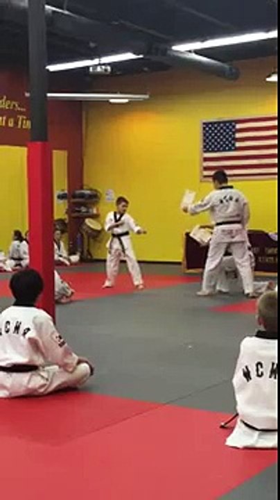 Board break Second degree stripe test 2016 (Funny Videos 720p)
