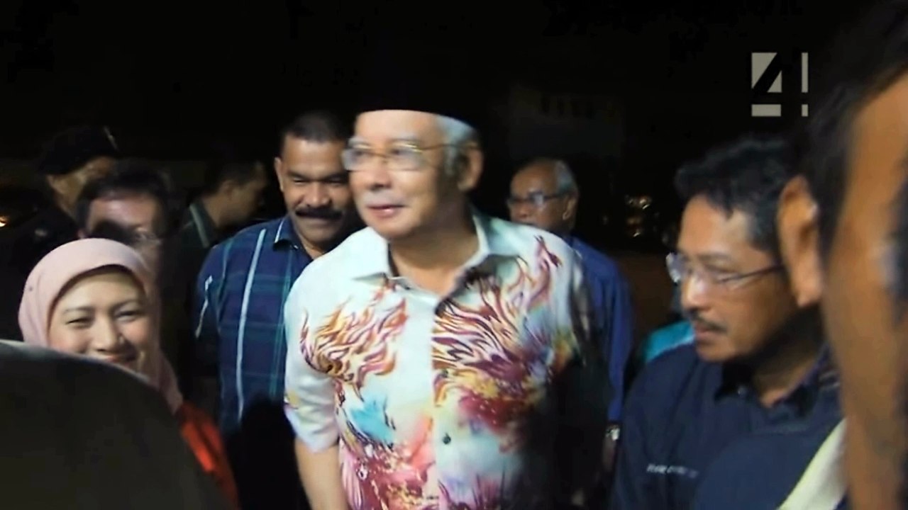 ABC Four Corners journalists detained in Malaysia for trying to question the Prime Minister Najib Razak